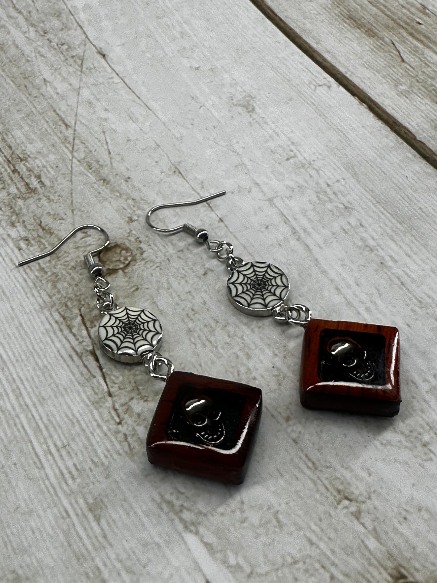 Skeleton Head Dangle Earrings