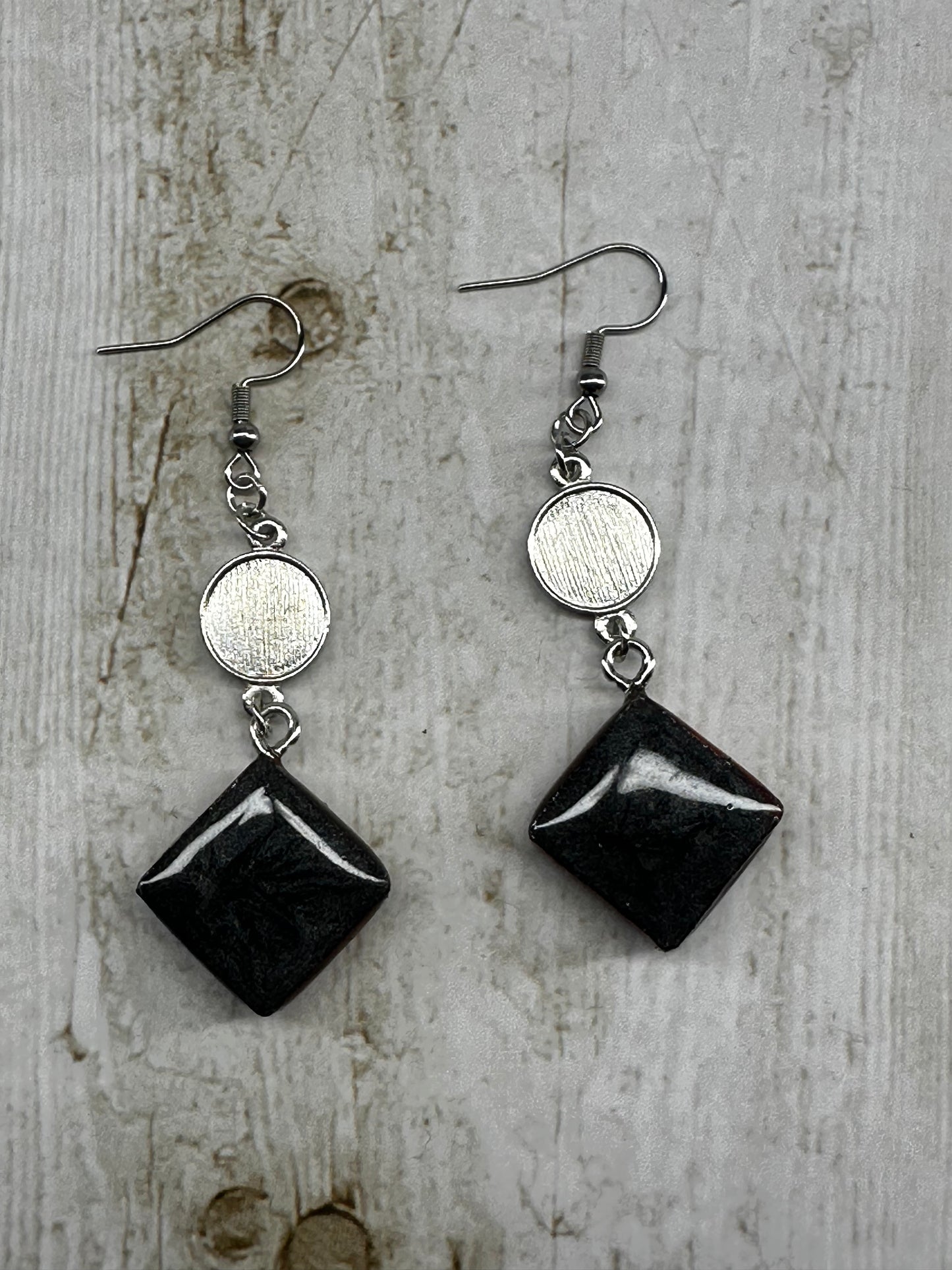 Skeleton Head Dangle Earrings