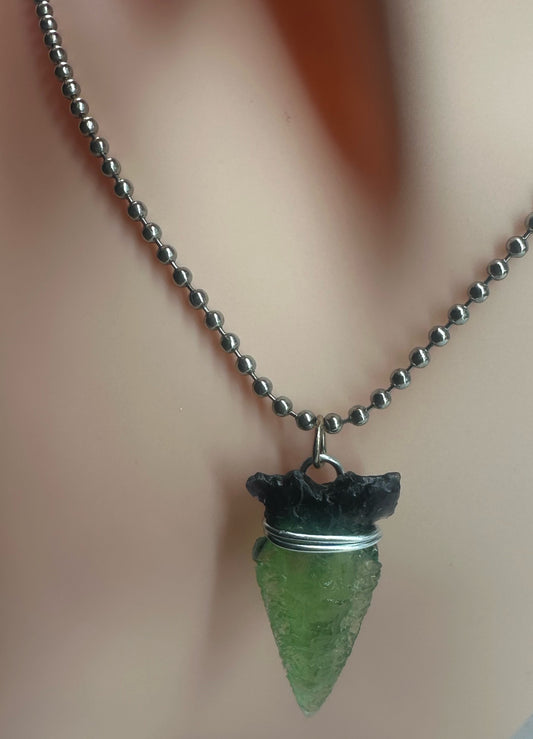 Green Solid Arrowhead Necklace