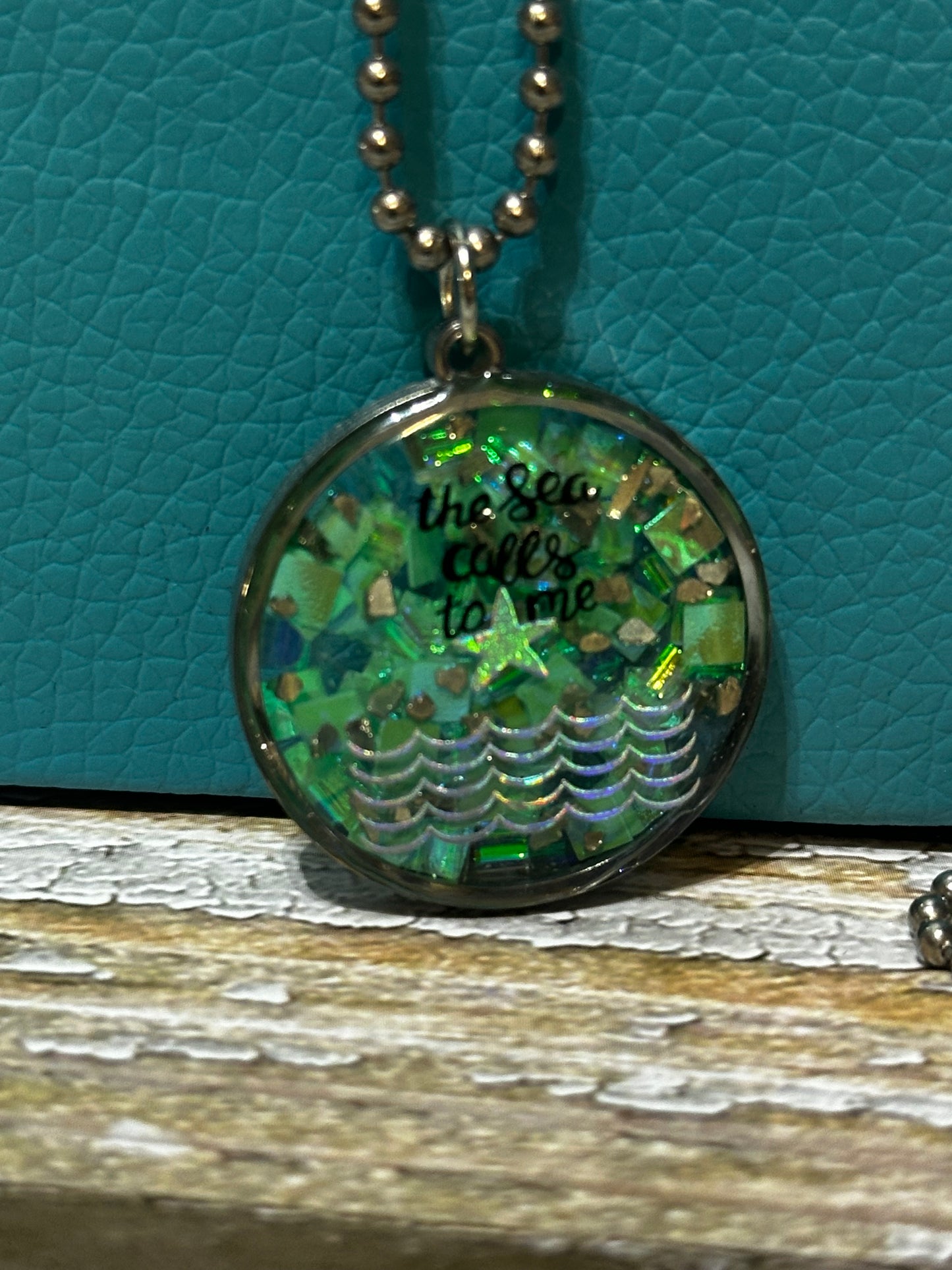 Round pendant Necklace